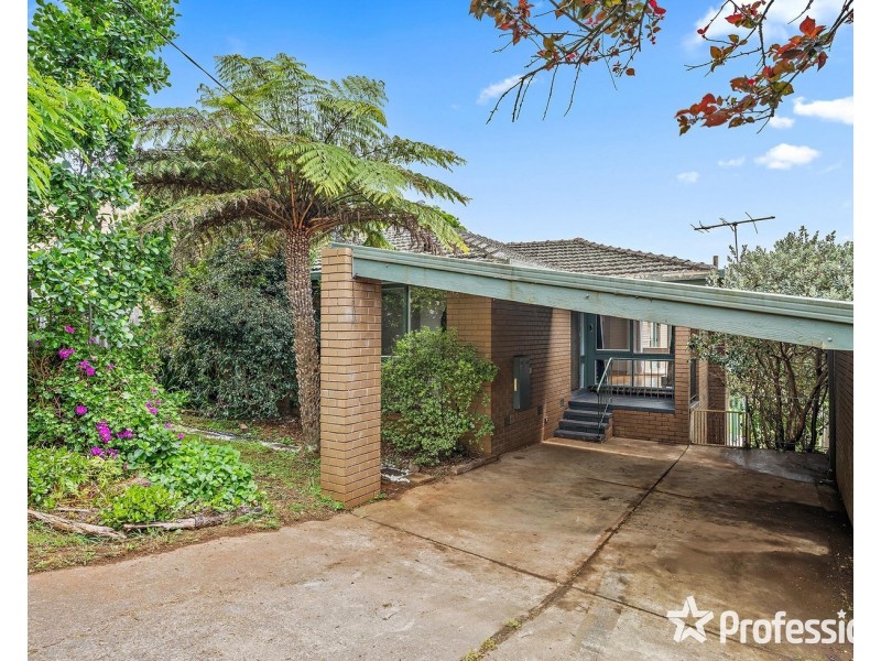 9 Queens Road, Silvan VIC 3795