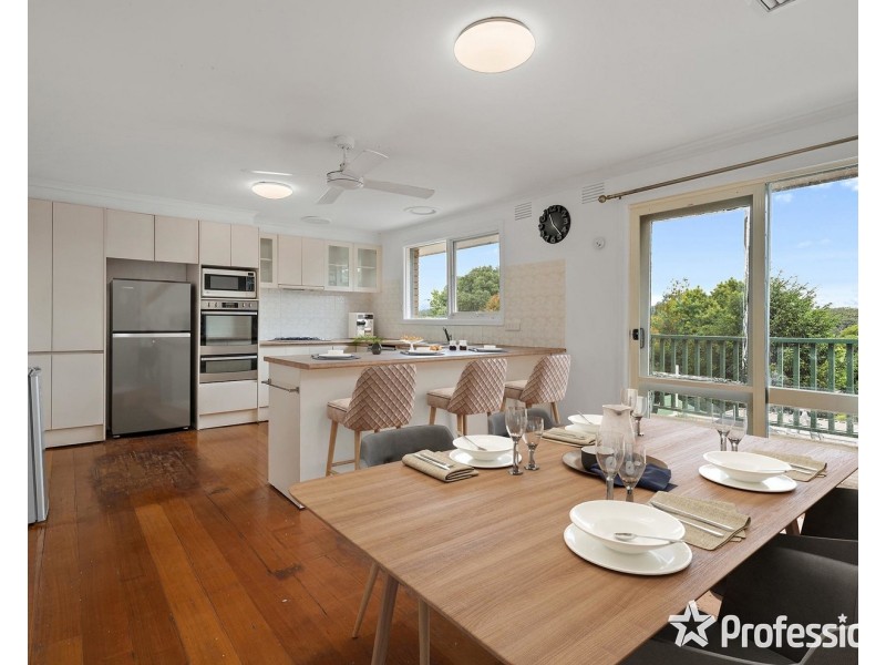 9 Queens Road, Silvan VIC 3795