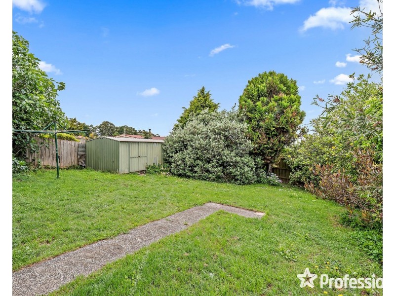 9 Queens Road, Silvan VIC 3795