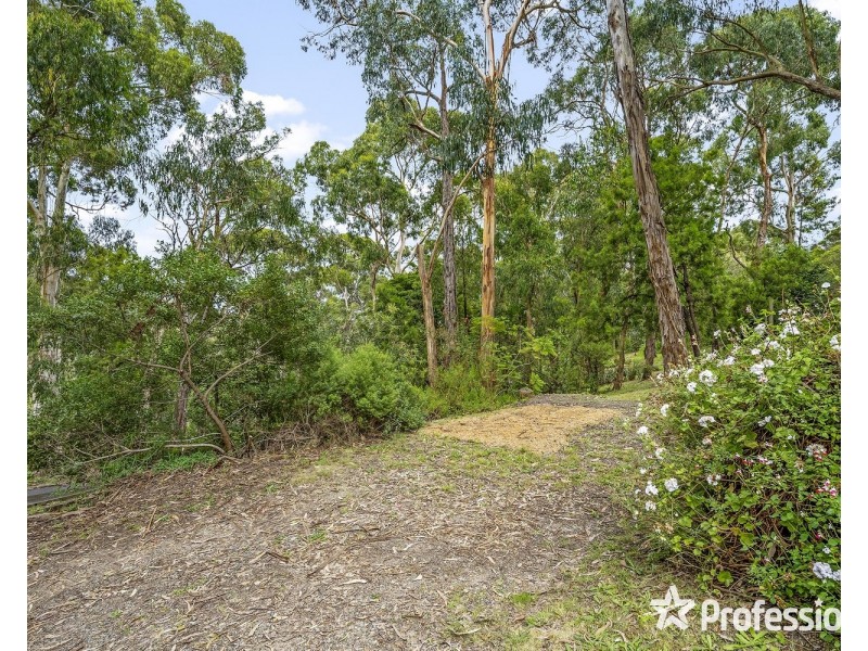 17 Reserves Road, Mount Evelyn VIC 3796