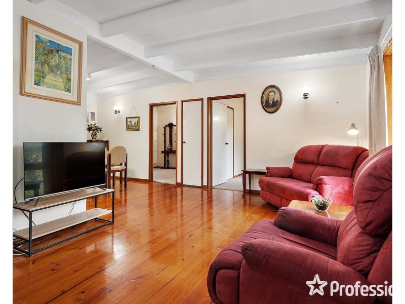 48 Tainton Street, Wandin North VIC 3139