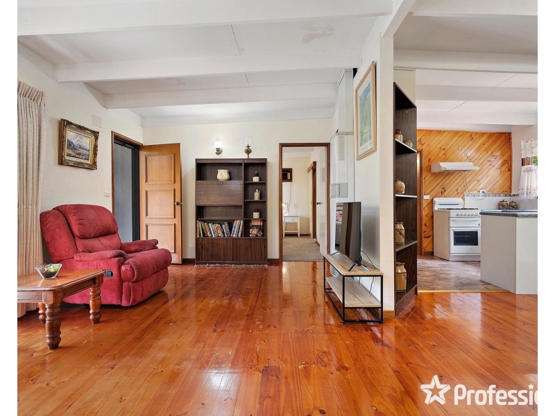 48 Tainton Street, Wandin North VIC 3139