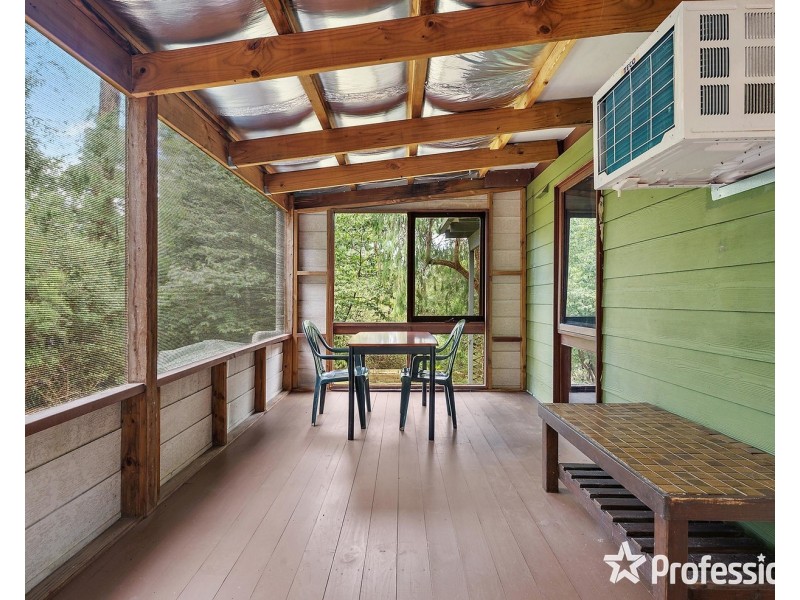 48 Tainton Street, Wandin North VIC 3139