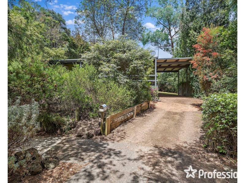 48 Tainton Street, Wandin North VIC 3139