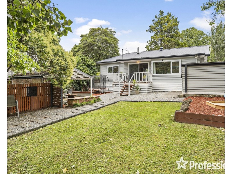 33 Bailey Road, Mount Evelyn VIC 3796
