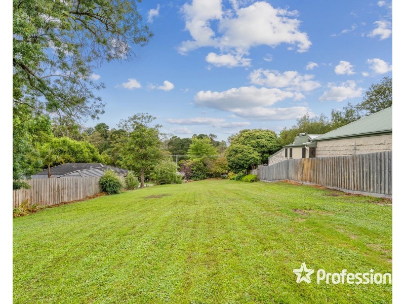 33 Spring Street, Mount Evelyn VIC 3796
