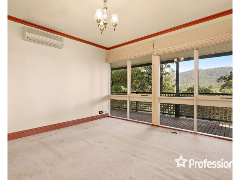 73 Quinn Crescent, Mount Evelyn VIC 3796