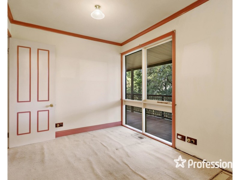 73 Quinn Crescent, Mount Evelyn VIC 3796