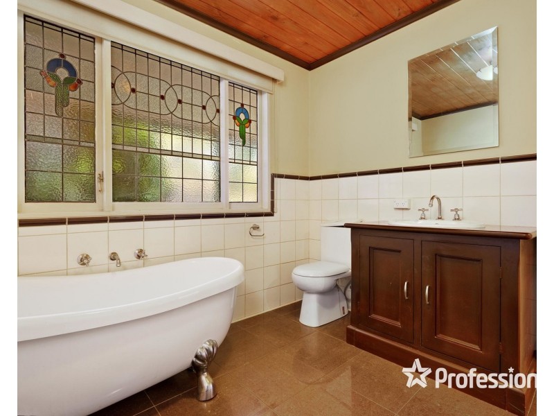 73 Quinn Crescent, Mount Evelyn VIC 3796