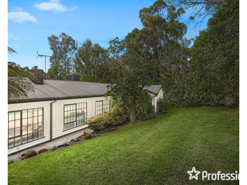 250 Warburton Highway, Wandin North VIC 3139