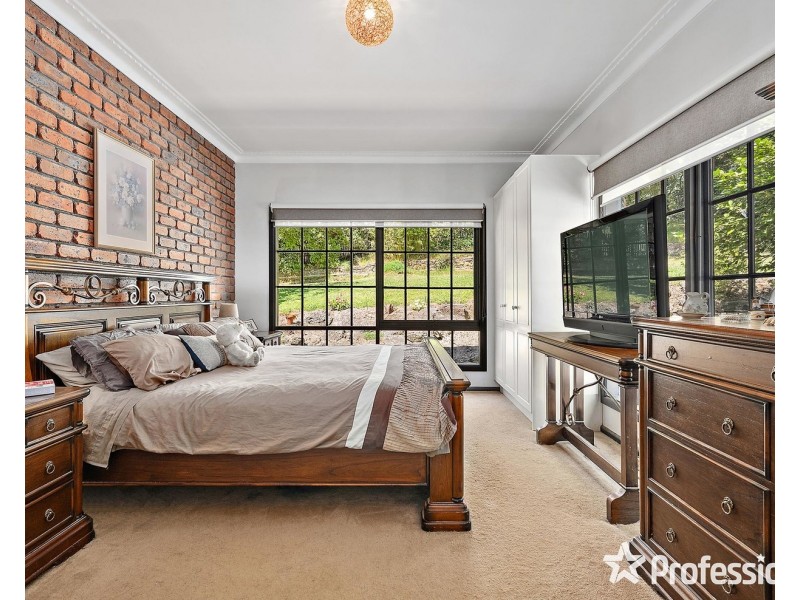 250 Warburton Highway, Wandin North VIC 3139