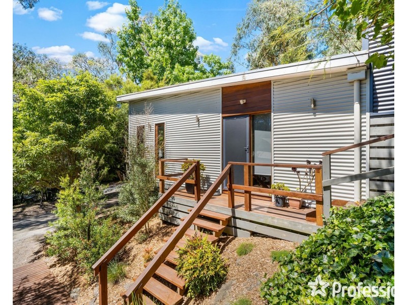 4 Currajong Avenue, Mount Evelyn VIC 3796