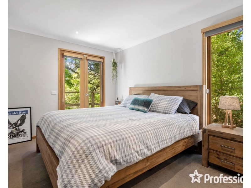 4 Currajong Avenue, Mount Evelyn VIC 3796