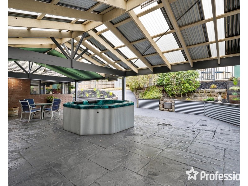 21 Fernhill Road, Mount Evelyn VIC 3796