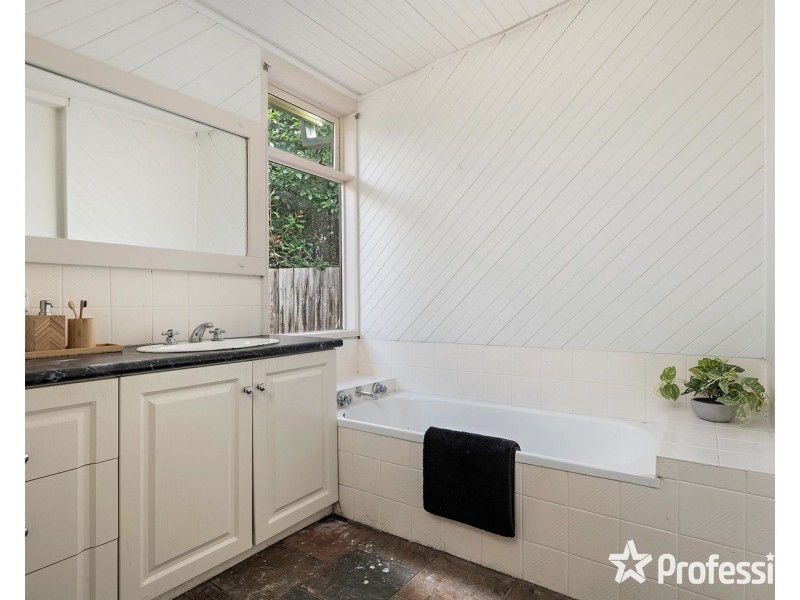 106 Quinn Crescent, Mount Evelyn VIC 3796