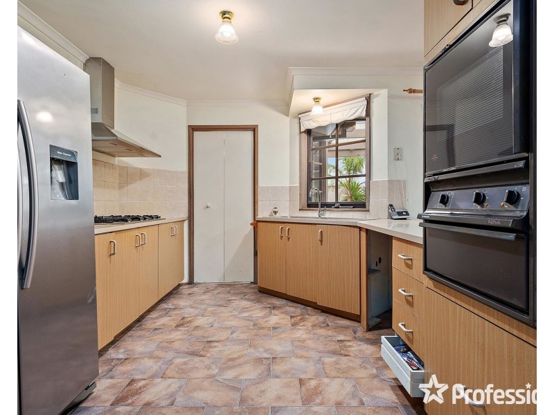 8 Jonathan Close, Bayswater North VIC 3153