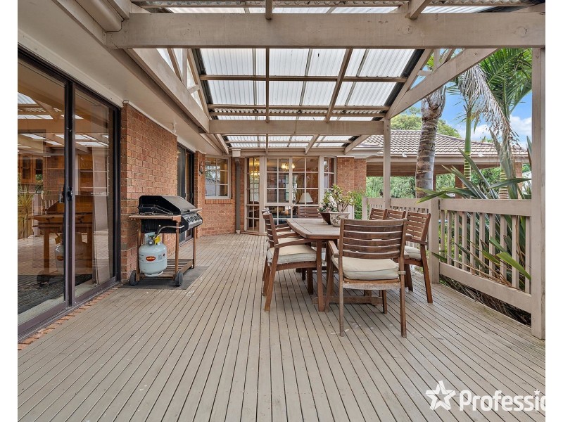 8 Jonathan Close, Bayswater North VIC 3153