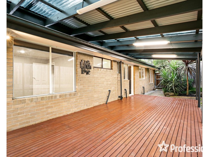 17 Heath Avenue, Mount Evelyn VIC 3796