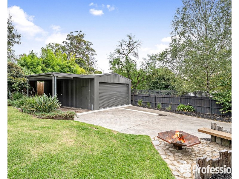 17 Heath Avenue, Mount Evelyn VIC 3796