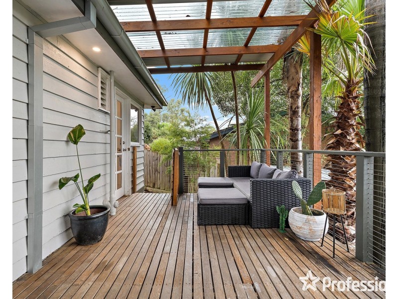 107 Commercial Road, Mount Evelyn VIC 3796