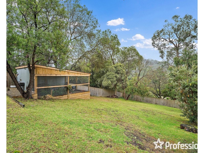 107 Commercial Road, Mount Evelyn VIC 3796