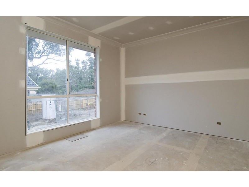 2/82 Hereford Road, Mount Evelyn VIC 3796