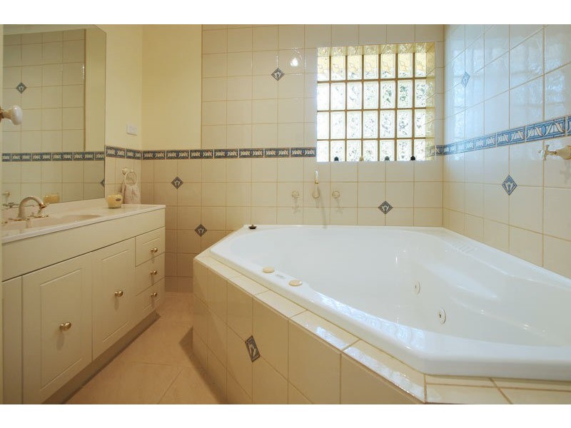 130 Lauriston Drive, Coldstream VIC 3770