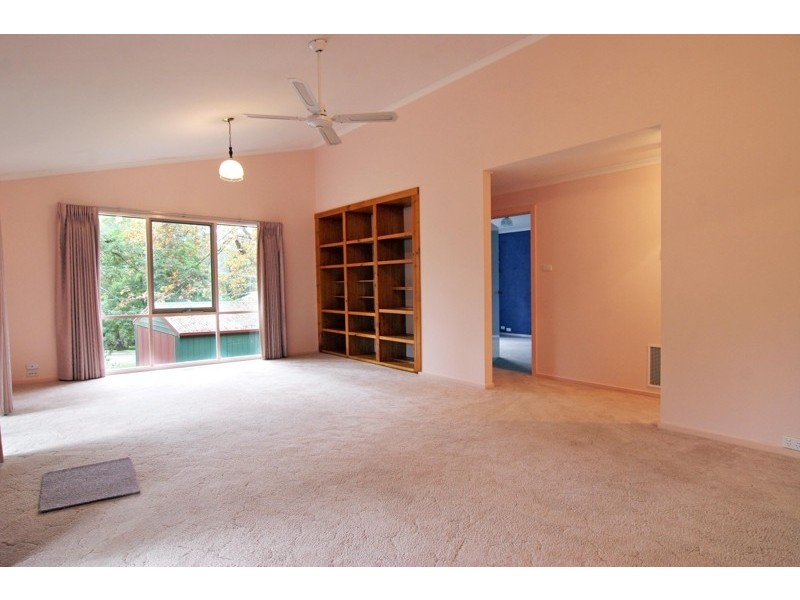 9 Heath Avenue, Mount Evelyn VIC 3796