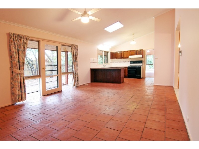 9 Heath Avenue, Mount Evelyn VIC 3796