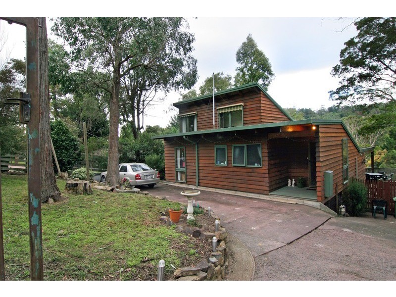 105 Commercial Road, Mount Evelyn VIC 3796