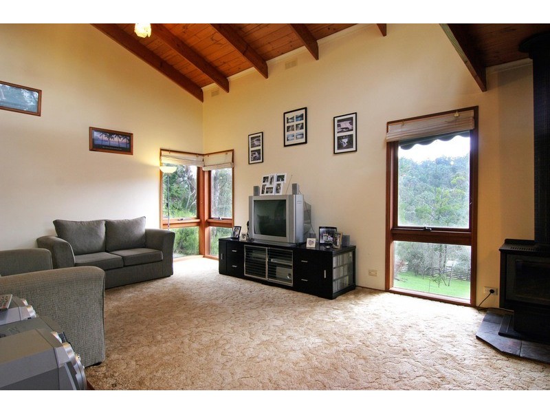 105 Commercial Road, Mount Evelyn VIC 3796