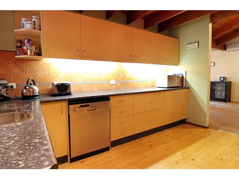 105 Commercial Road, Mount Evelyn VIC 3796