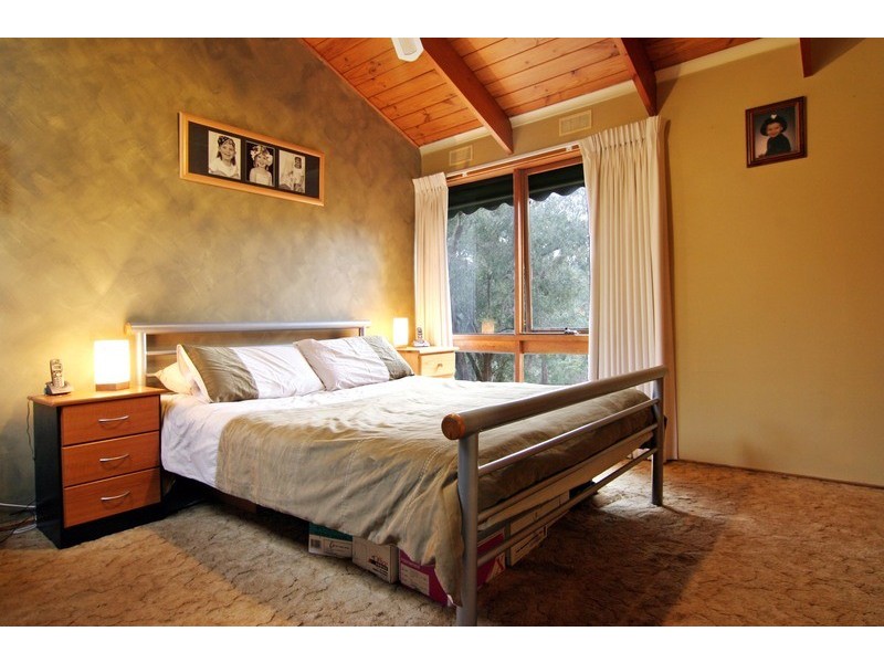 105 Commercial Road, Mount Evelyn VIC 3796