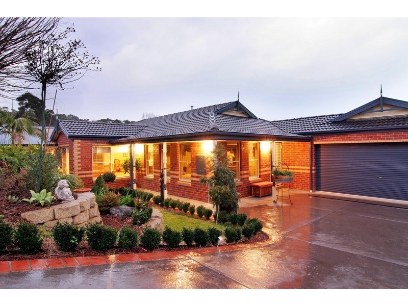 17 Galera Court, Wandin North VIC 3139