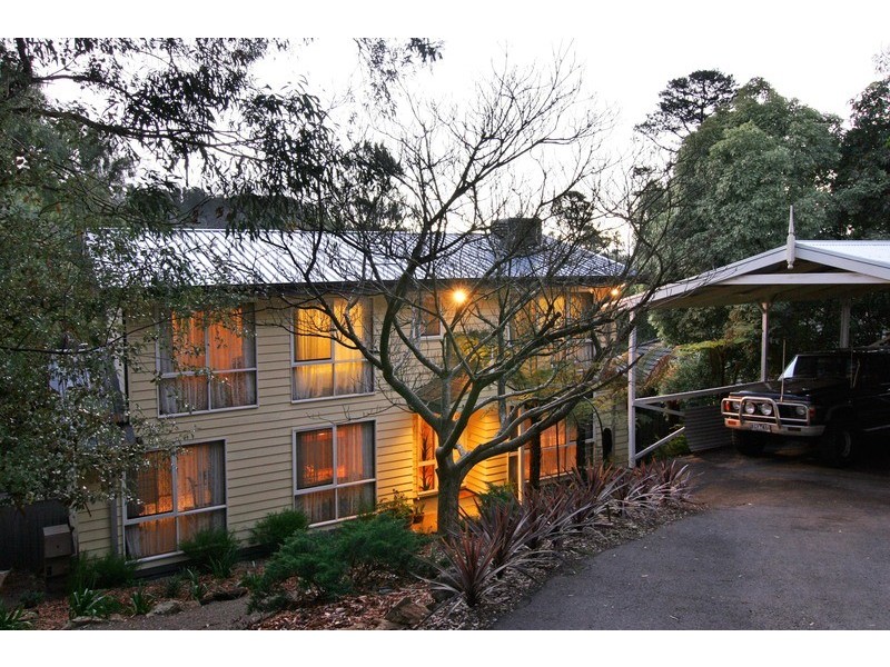 77 Commercial Road, Mount Evelyn VIC 3796