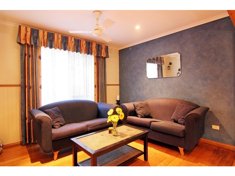 77 Commercial Road, Mount Evelyn VIC 3796