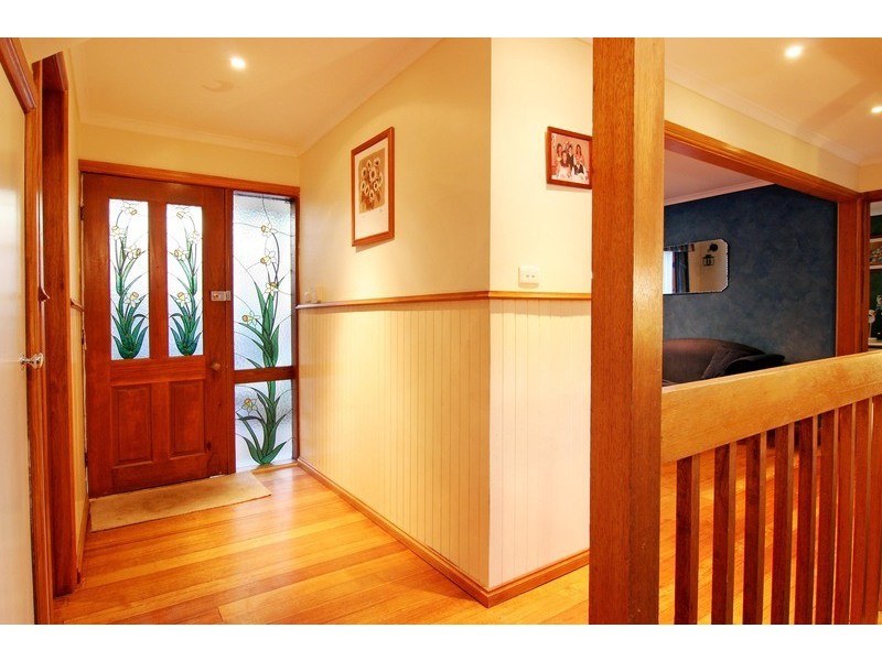 77 Commercial Road, Mount Evelyn VIC 3796