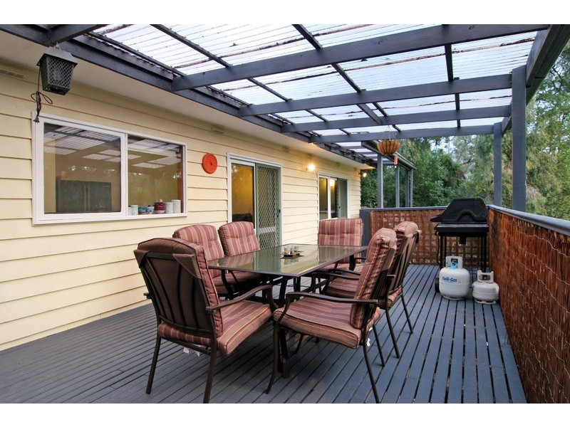 77 Commercial Road, Mount Evelyn VIC 3796