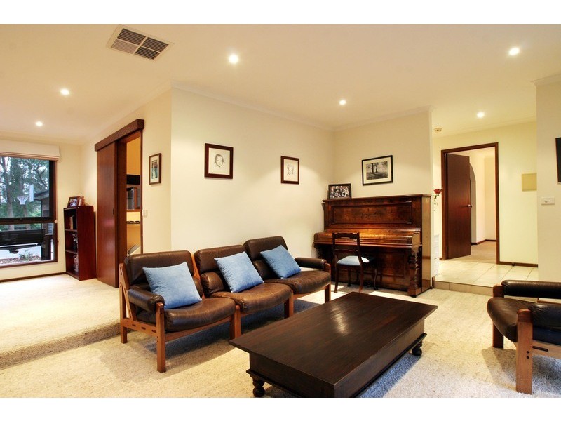 20 Buckmaster Drive, Mount Evelyn VIC 3796