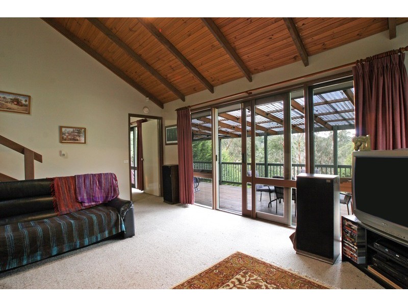 99 Charles Road, Lilydale VIC 3140