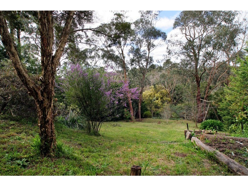 99 Charles Road, Lilydale VIC 3140