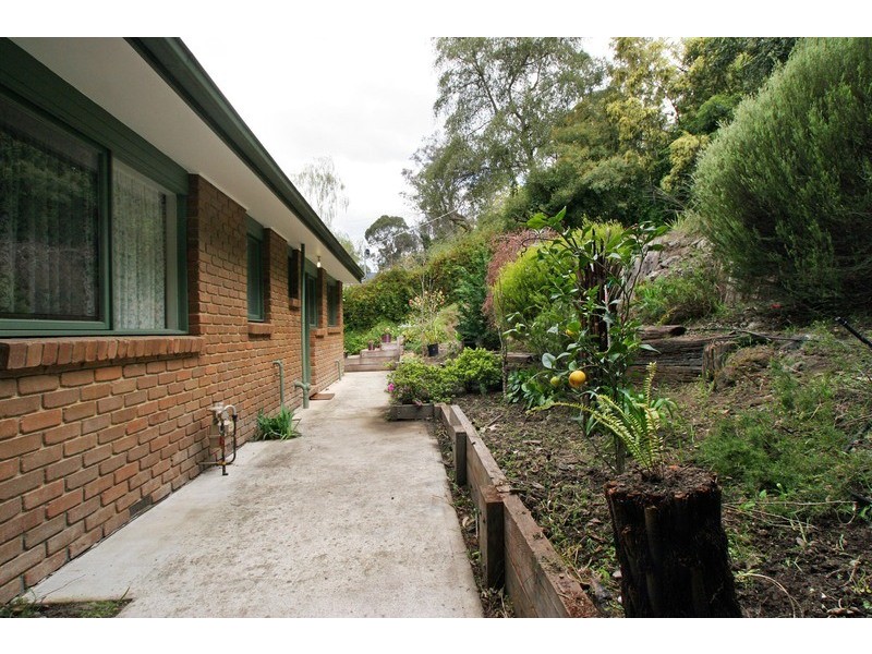 99 Charles Road, Lilydale VIC 3140