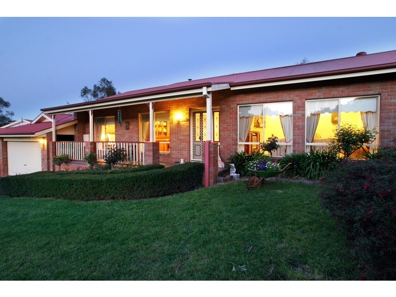 11 Ashley Court, Seville VIC 3139