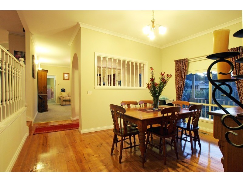11 Ashley Court, Seville VIC 3139
