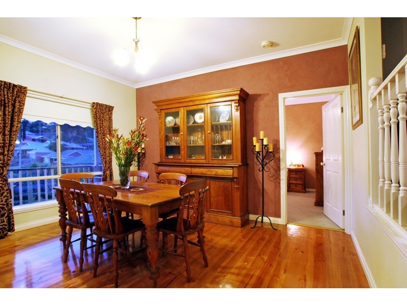 11 Ashley Court, Seville VIC 3139