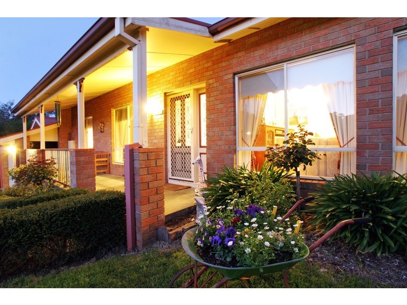 11 Ashley Court, Seville VIC 3139