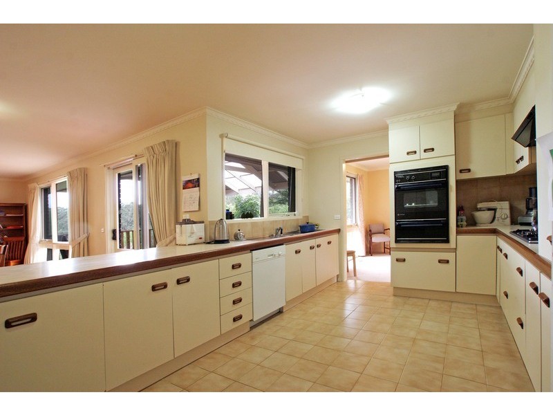 6 Little John Avenue, Mount Evelyn VIC 3796