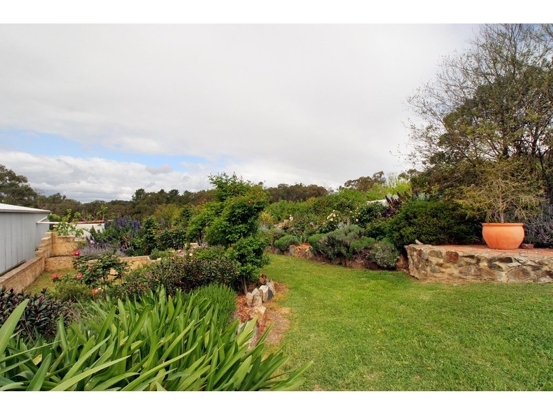 6 Little John Avenue, Mount Evelyn VIC 3796