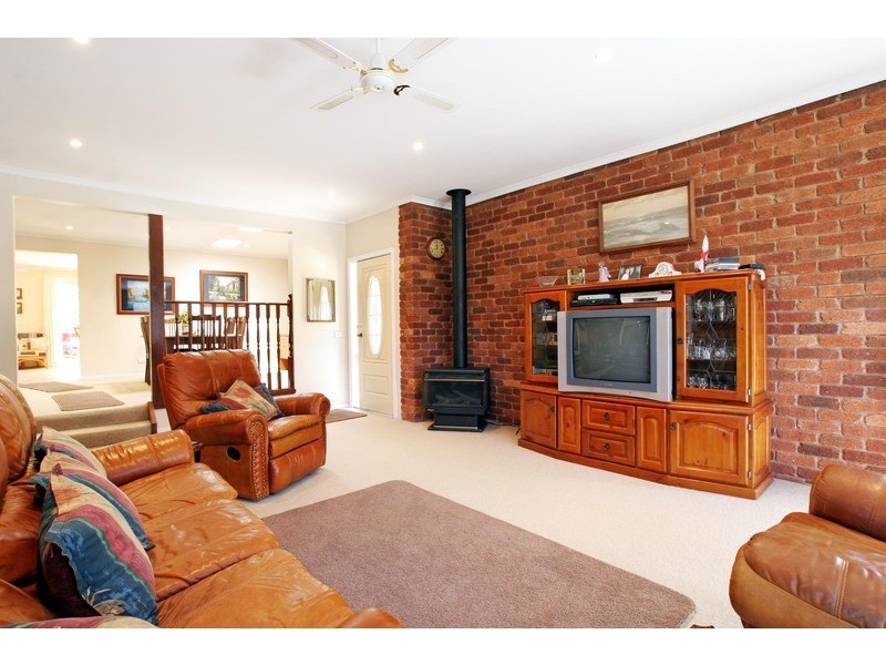 44 Colchester Road, Kilsyth VIC 3137