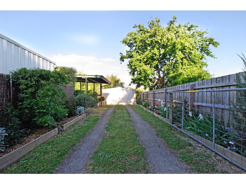 35 Howard Street, Seville VIC 3139